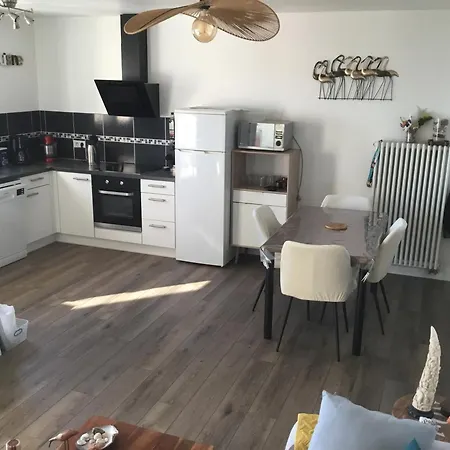 Apartament Emplacement Ideal *